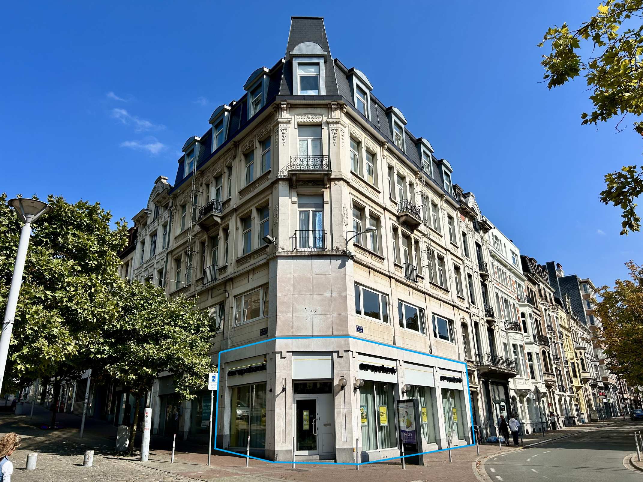 Bureaux / Commerce de +-150 m²