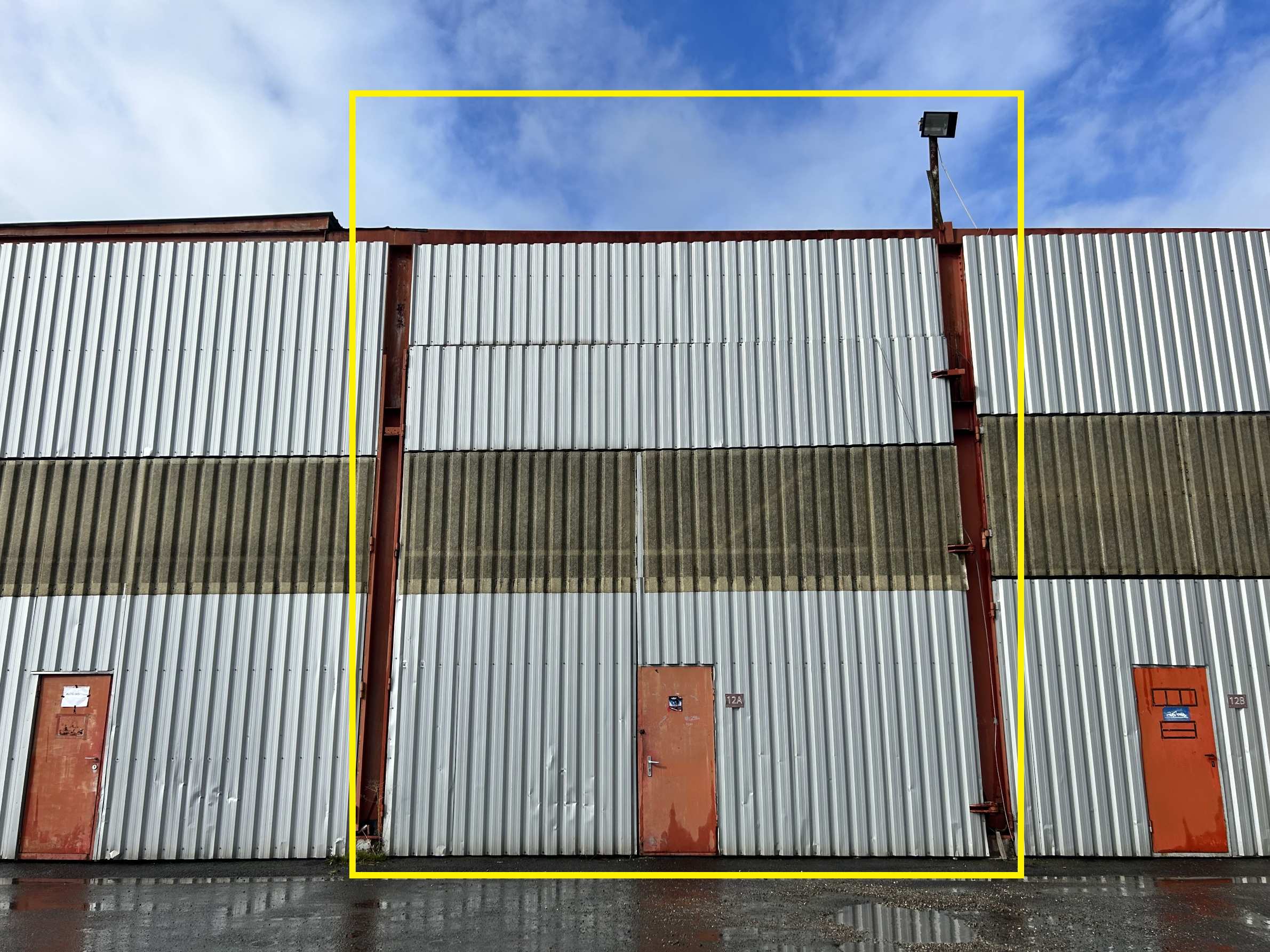 Entrepôt de +- 240 m²