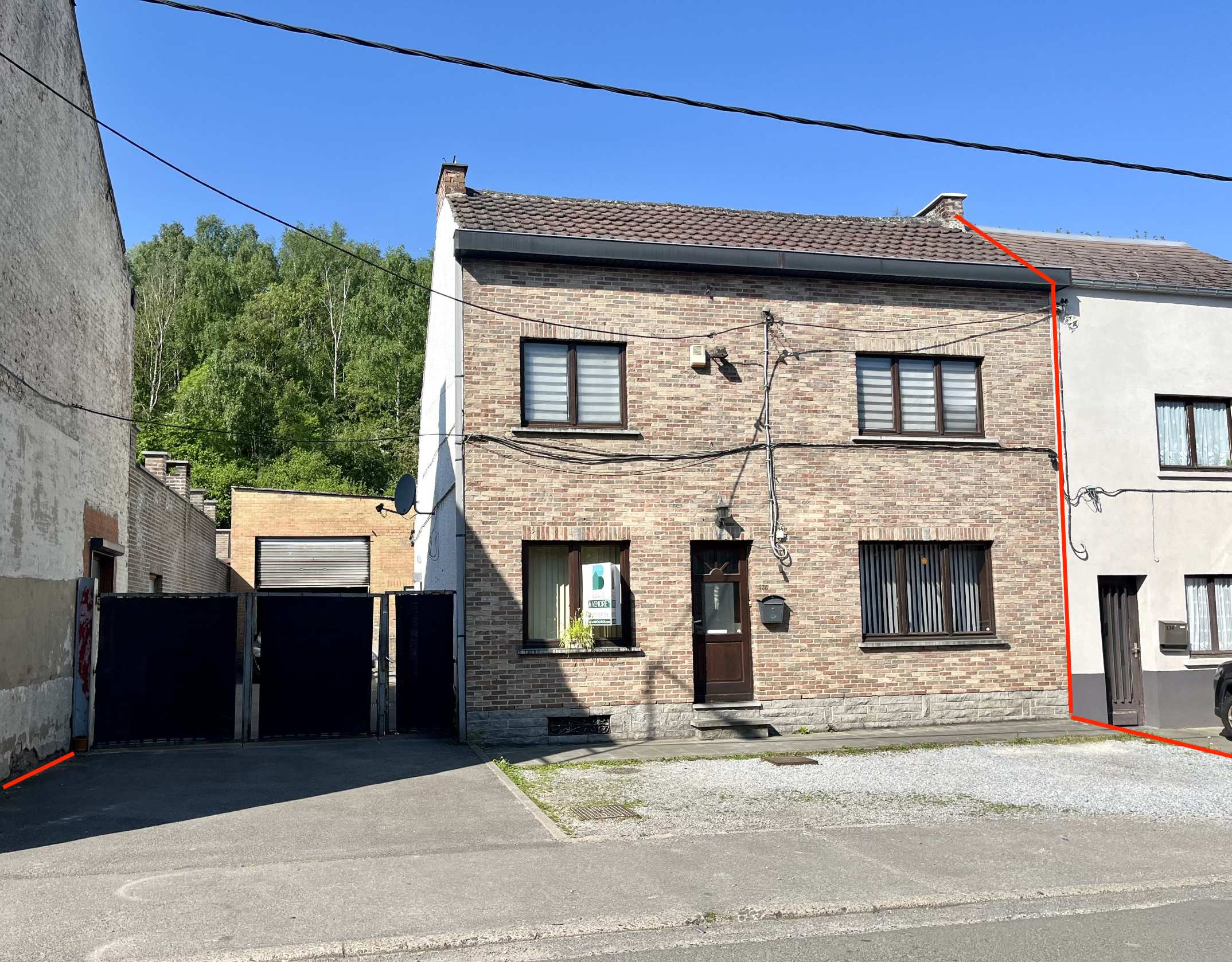 Maison avec entrepôt 125 m²