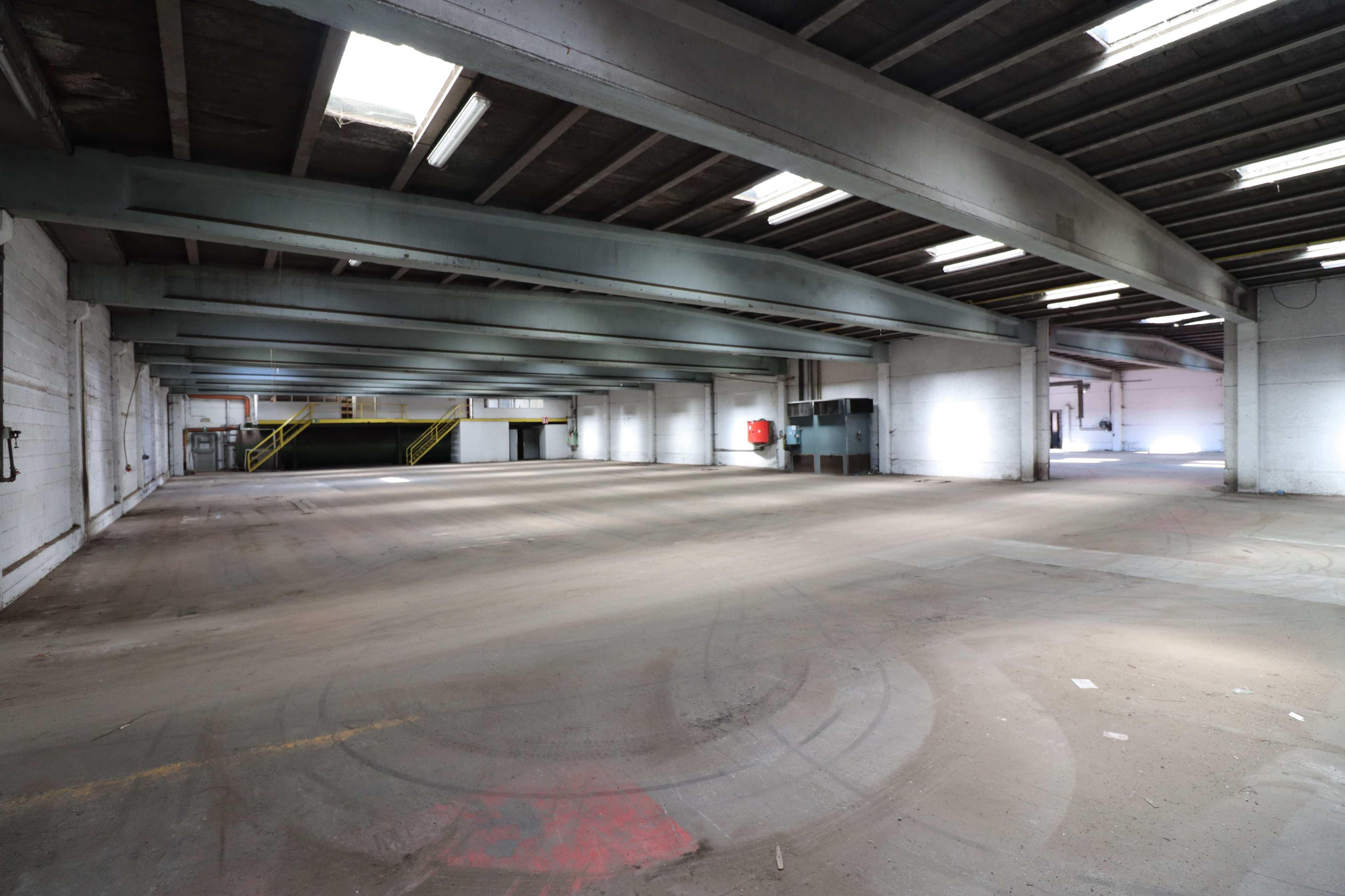 Entrepôt 1.000m² - extensible à 2.200 m²