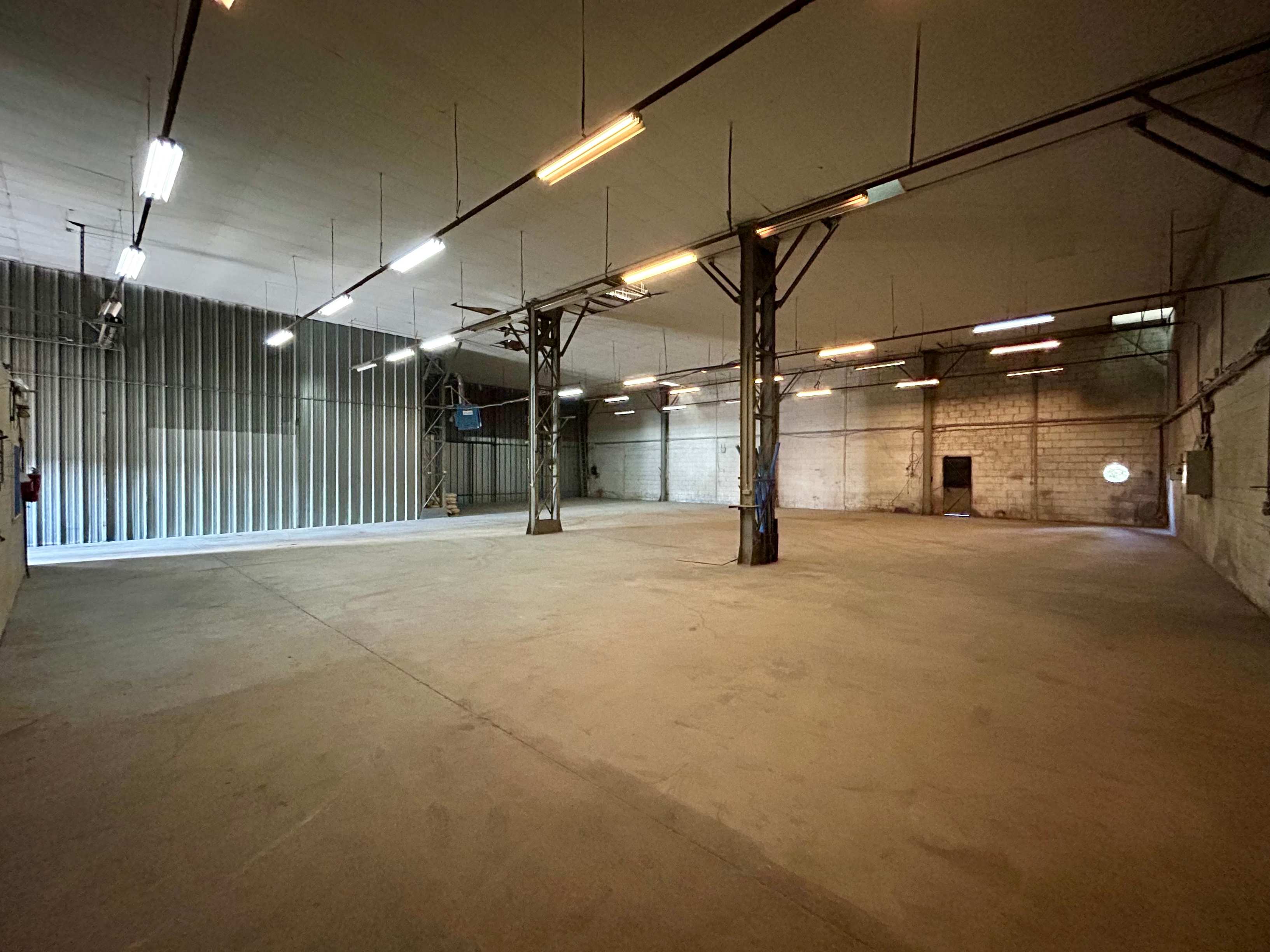 Entrepôt +/-520 m²